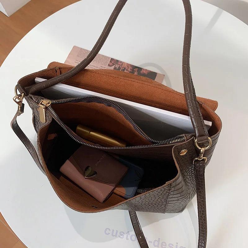 Tasche aus Echtleder - Clove