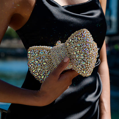 Clutch mit Schleife und Strass Bianca