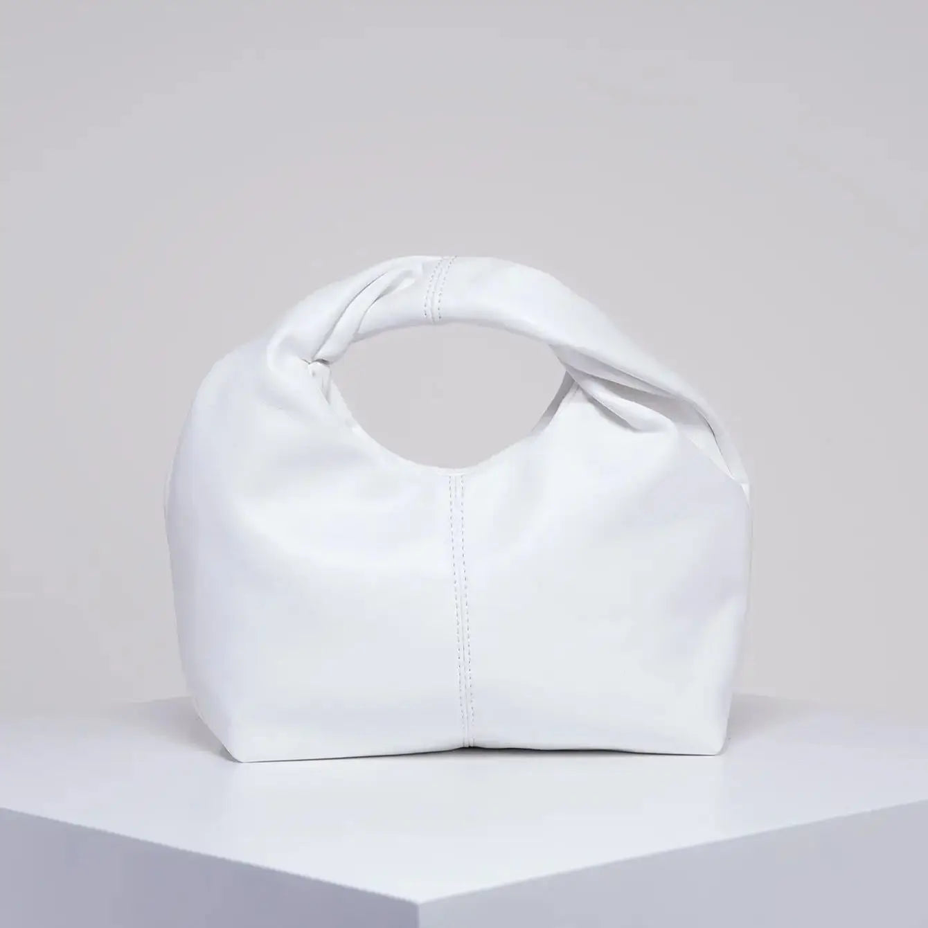 Mini-Clutch gefertigt aus Echtleder - Clean