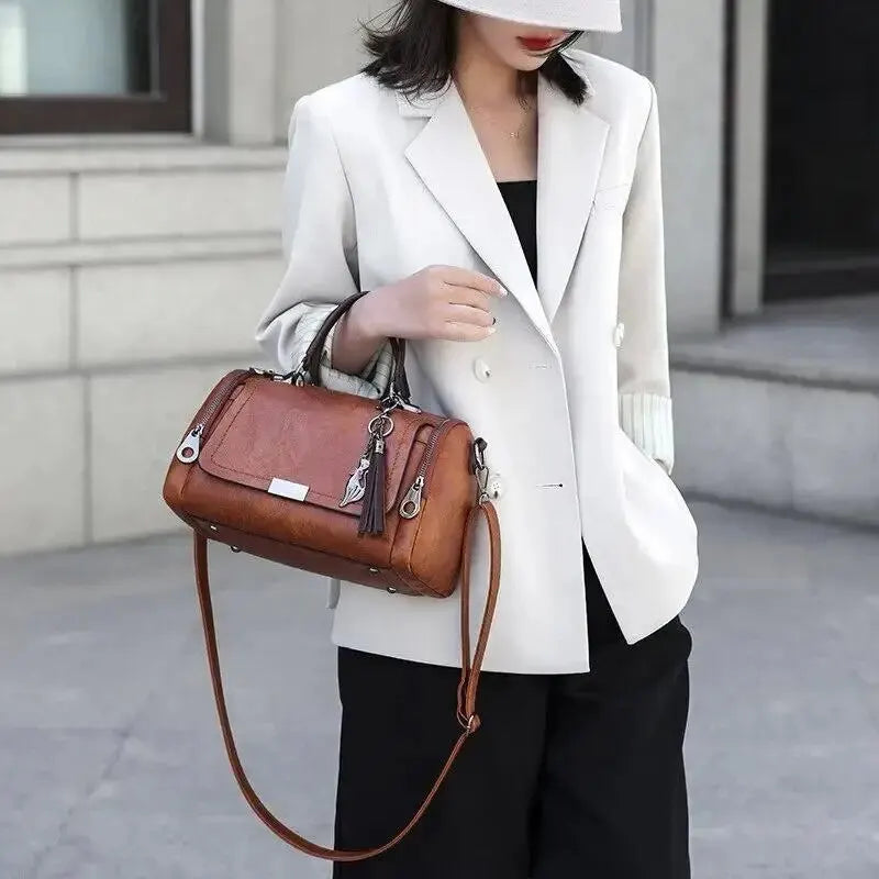 Tasche aus Echtleder - Vaena