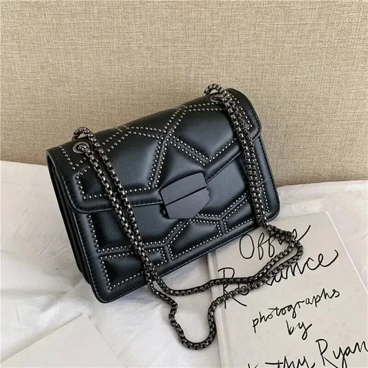 Kleine Tasche aus Echtleder - Eyla