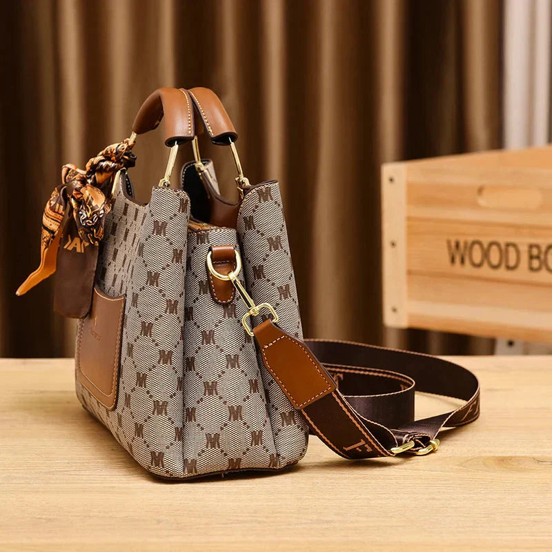 Tasche aus Echtleder - Fianna