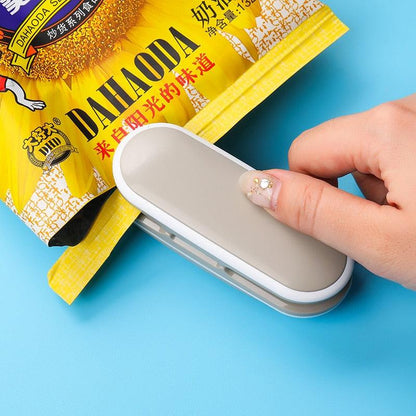 Snack Sealing Machine Portable Mini Small Plastic Sealing Machine Household Plastic Bag Food Sealer Hand Pressure Vacuum Sealer - Lily Depot