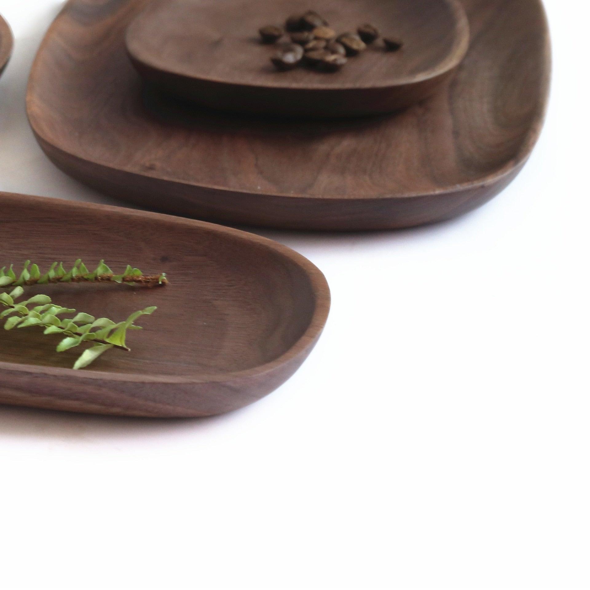 Walnut & Acacia Irregular Oval Solid Wood Dinner Plate Wooden Serving Decorative Tray, for Dishes Snack, Dim Sum, Fruit, Dessert - Lily Depot